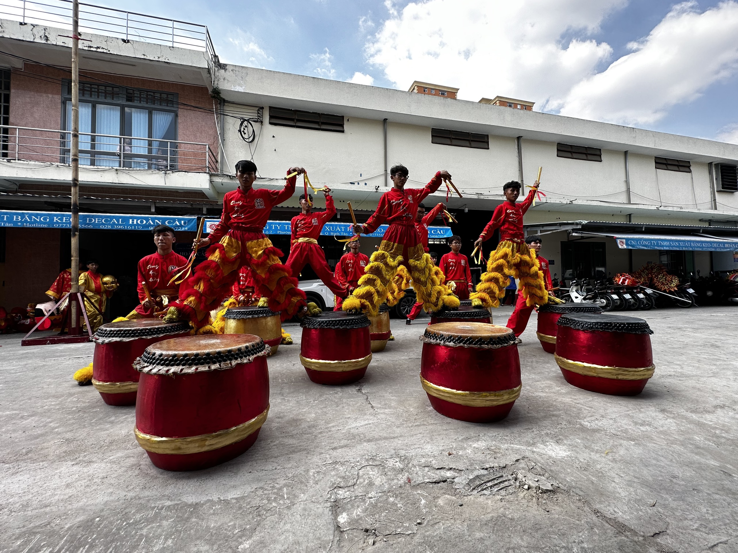 Trống Trận 2024